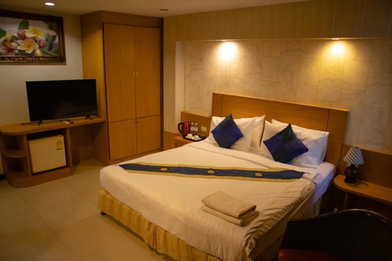 The Esse Hotel Паттайя Экстерьер фото
