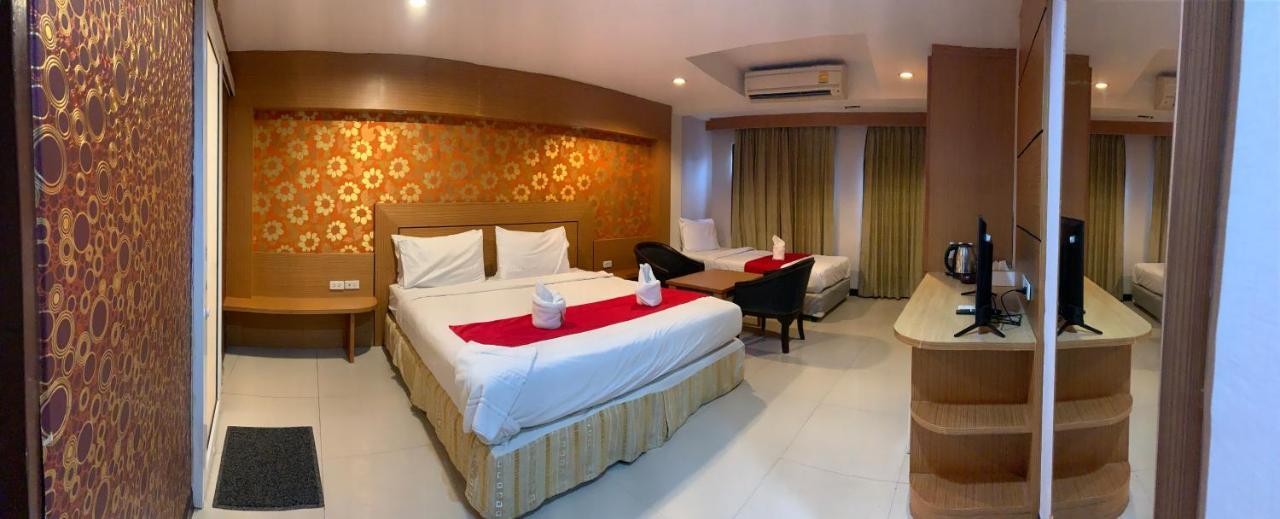 The Esse Hotel Паттайя Экстерьер фото